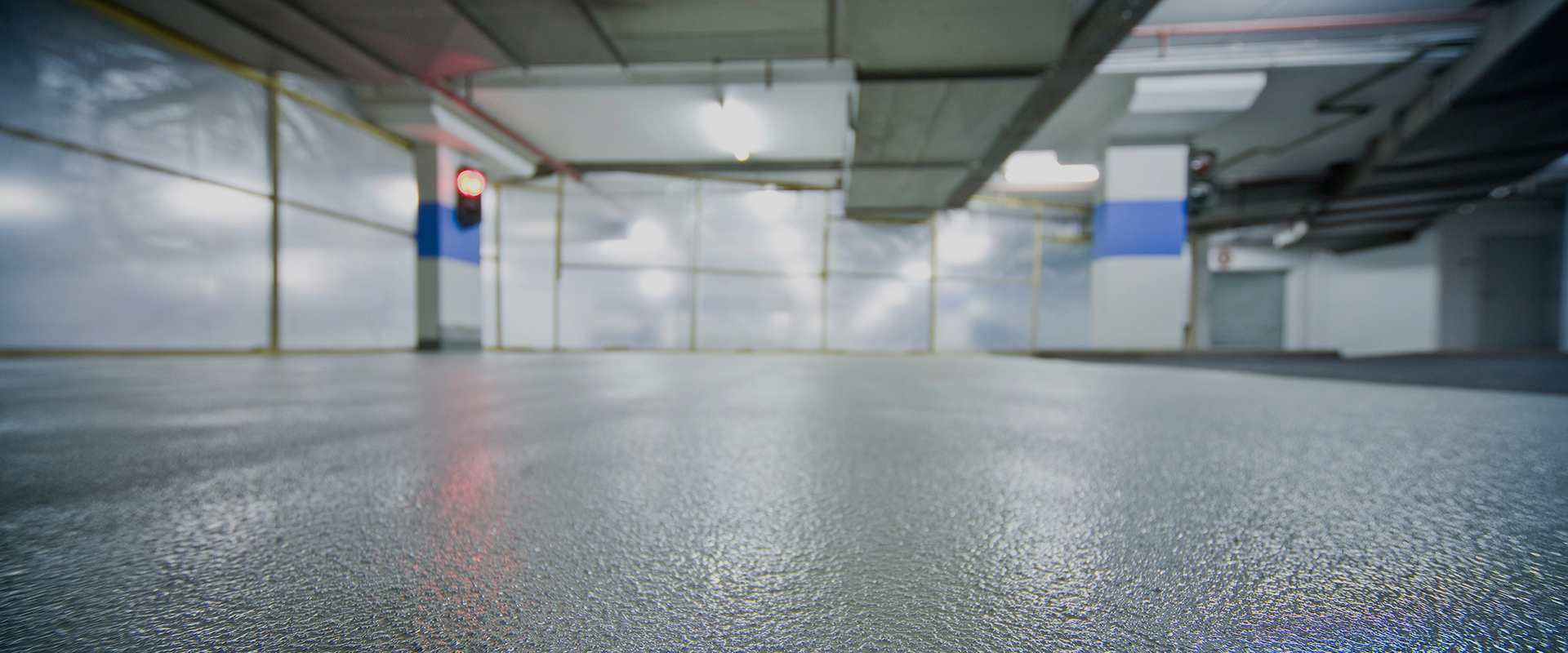 Ook in parkeergarages overtuigt de krachtige coating MC-Floor TopSpeed